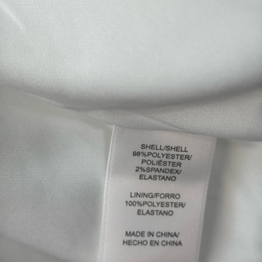 Elegant White Blazer for Women - Picture 4 of 4